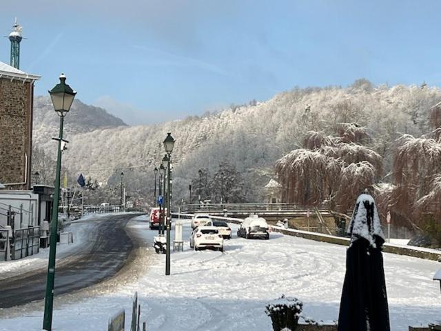 Hotel Val De La Cascade Stavelot Ngoại thất bức ảnh