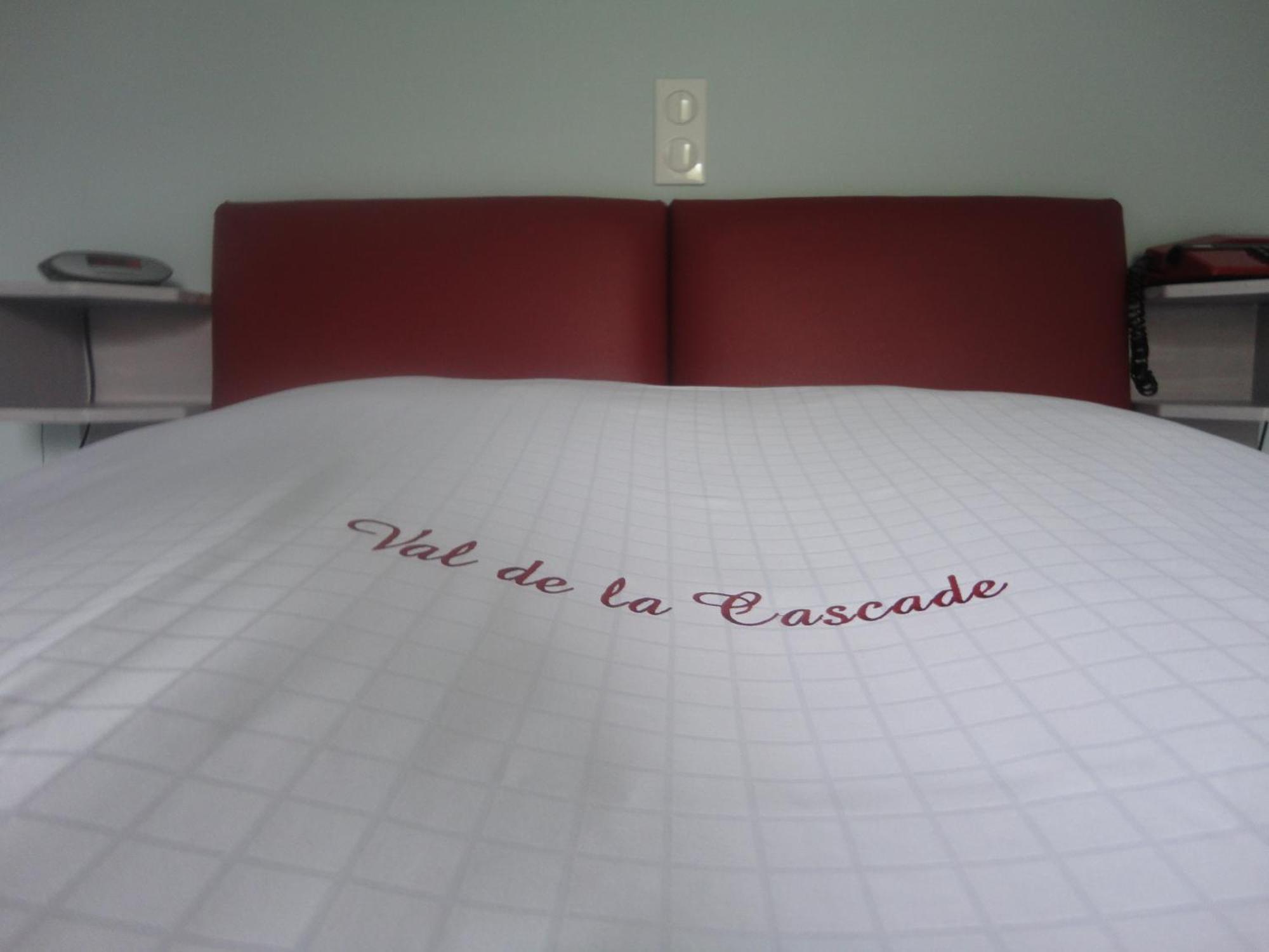 Hotel Val De La Cascade Stavelot Ngoại thất bức ảnh