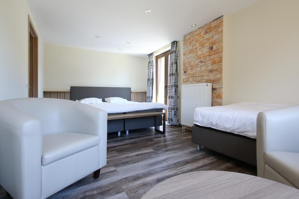 Hotel Val De La Cascade Stavelot Ngoại thất bức ảnh